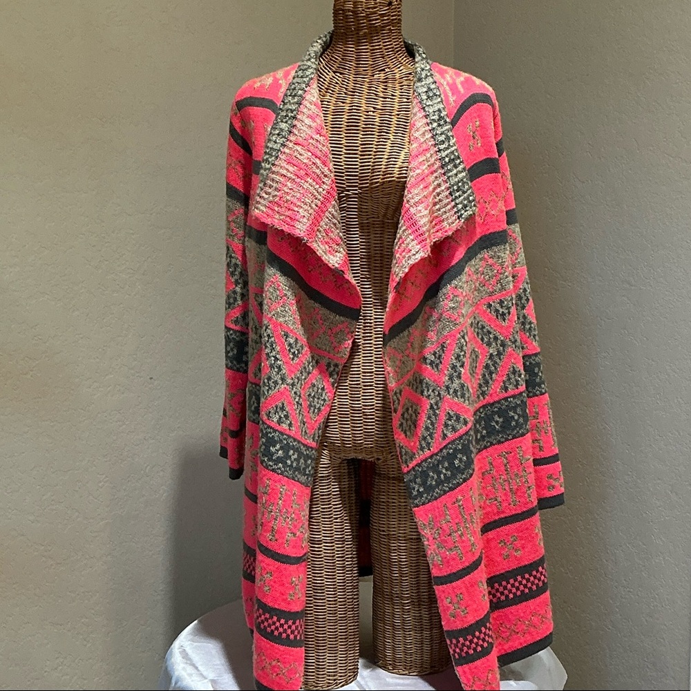 Vibrant Pink and Gray Geometric Cardigan